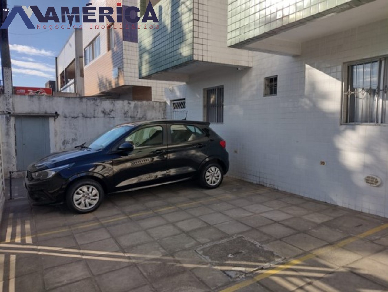 Apartamento à venda com 2 quartos, 65m² - Foto 4