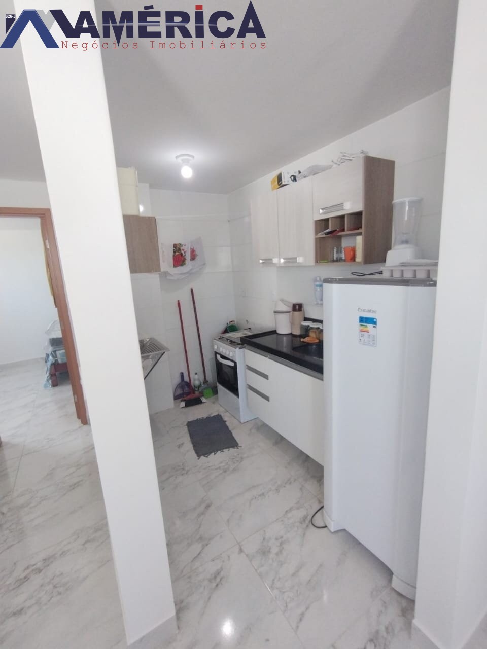 Apartamento à venda com 1 quarto, 41m² - Foto 2