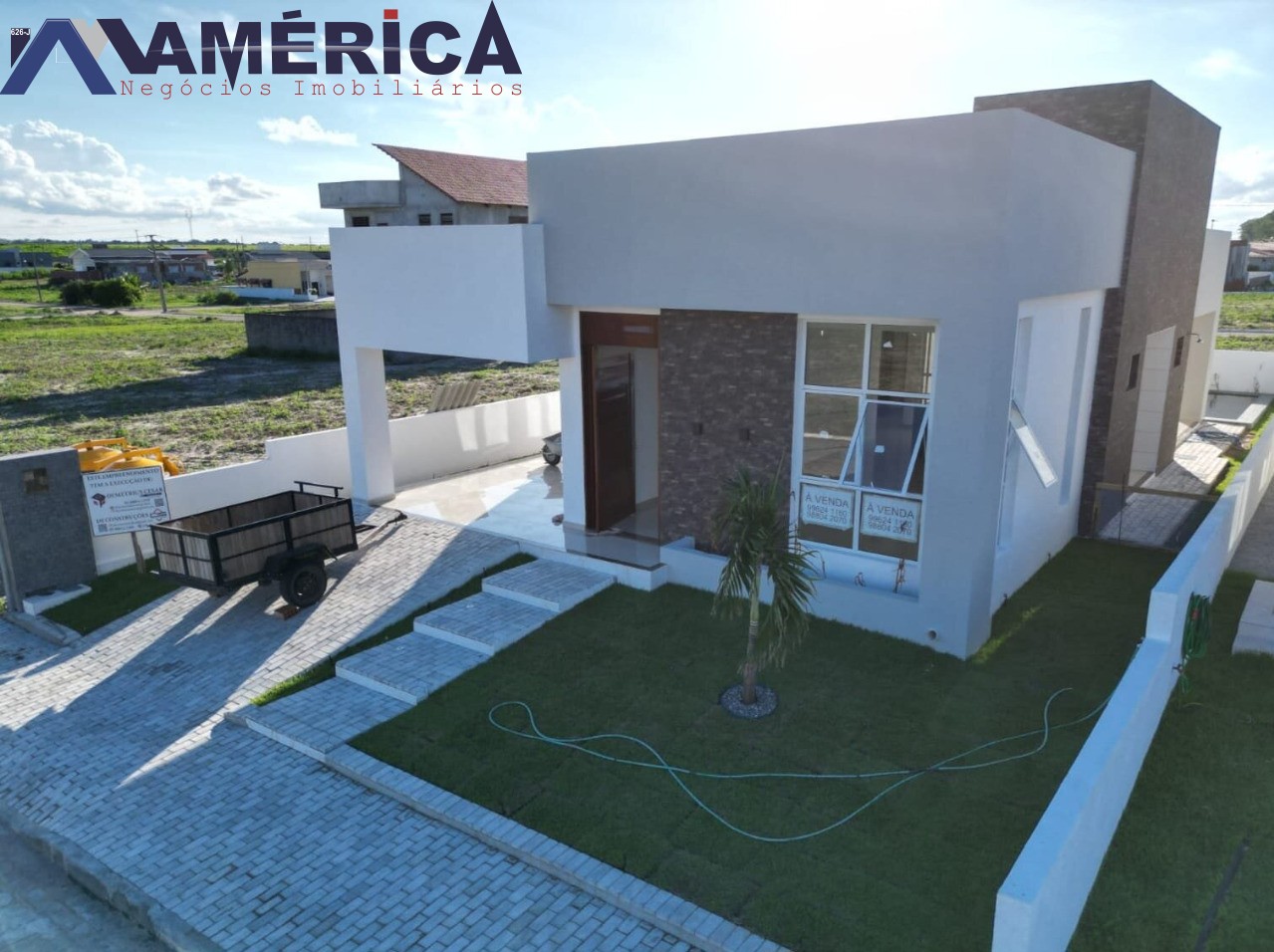 Casa à venda com 3 quartos, 300m² - Foto 8