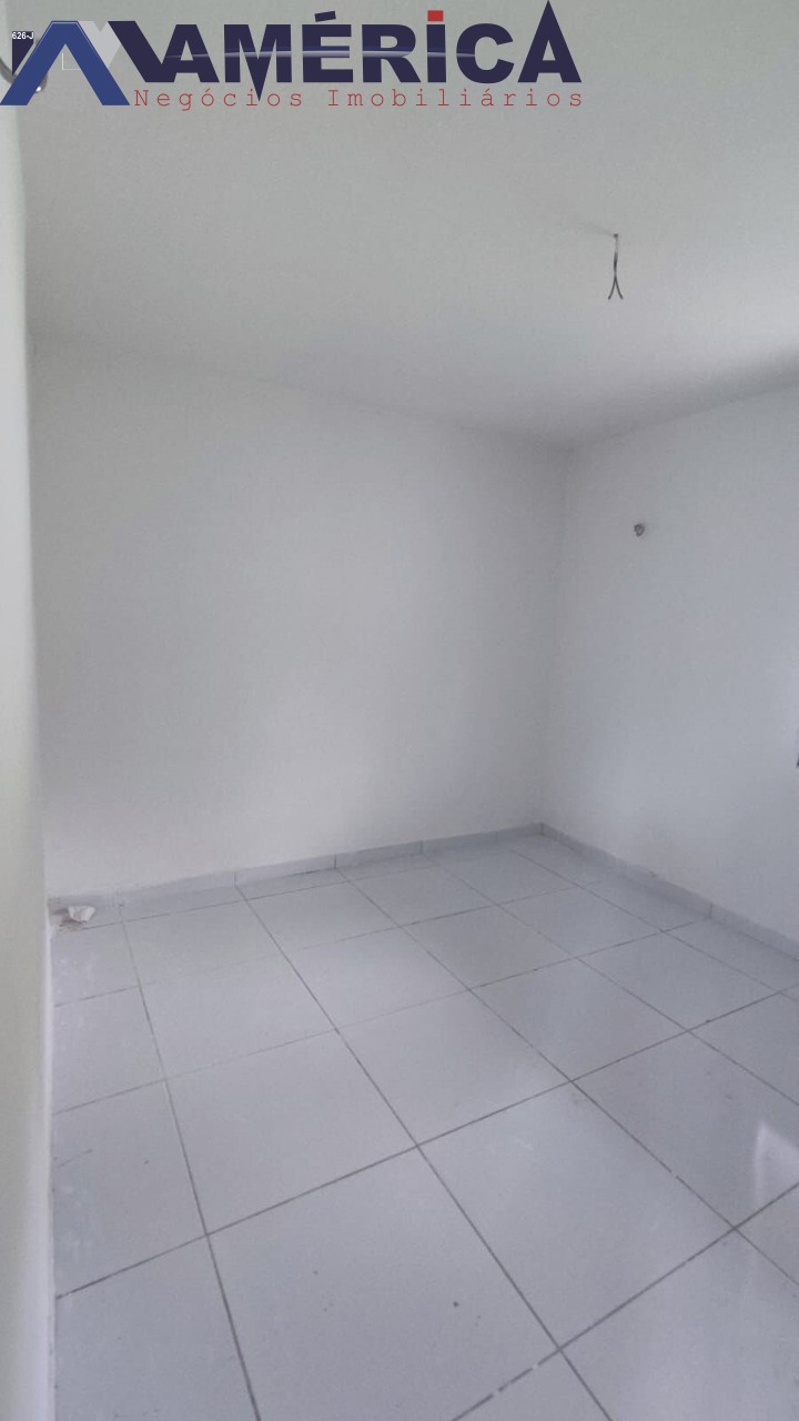 Casa à venda com 2 quartos, 63m² - Foto 10