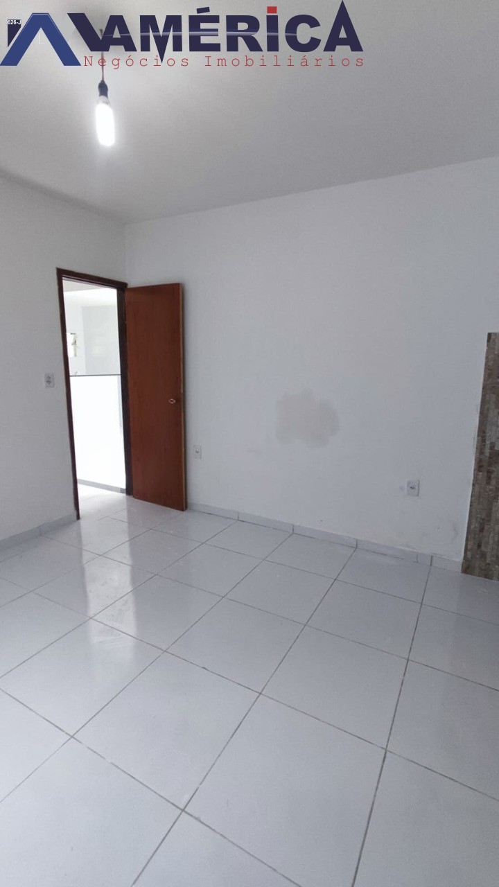 Casa à venda com 2 quartos, 63m² - Foto 8