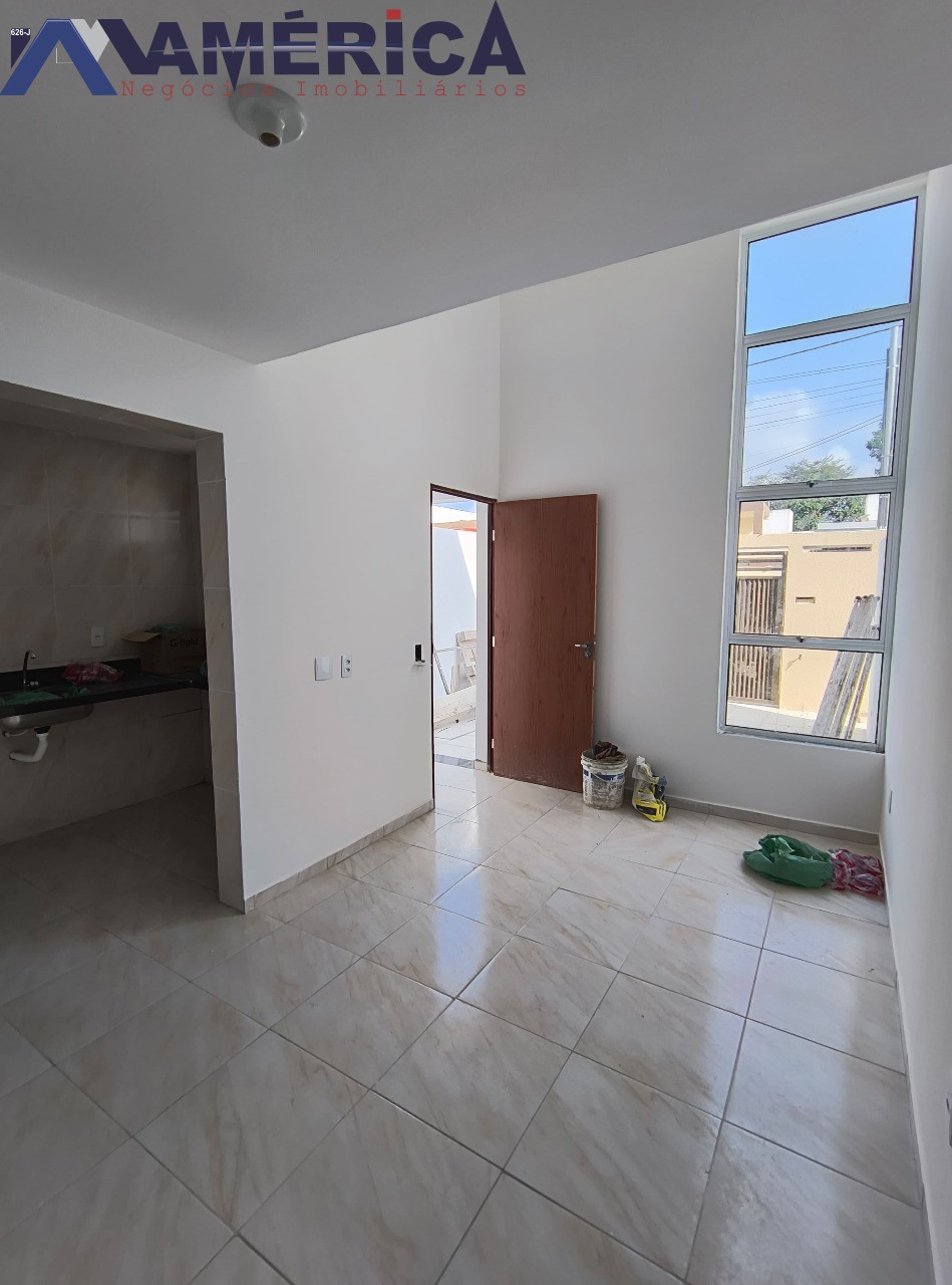 Casa à venda com 2 quartos, 90m² - Foto 4