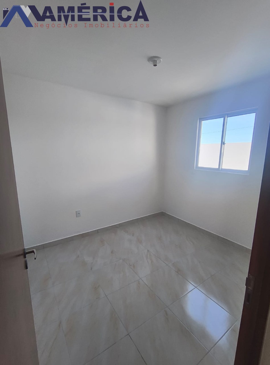 Casa à venda com 2 quartos, 90m² - Foto 6