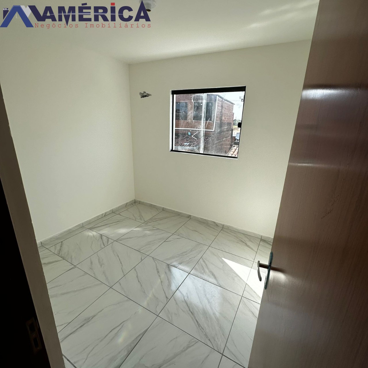 Apartamento à venda com 2 quartos, 49m² - Foto 2