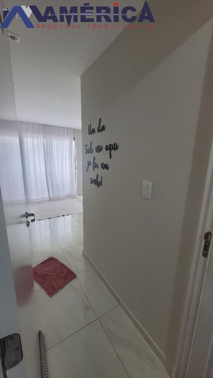 Apartamento à venda com 2 quartos, 67m² - Foto 4