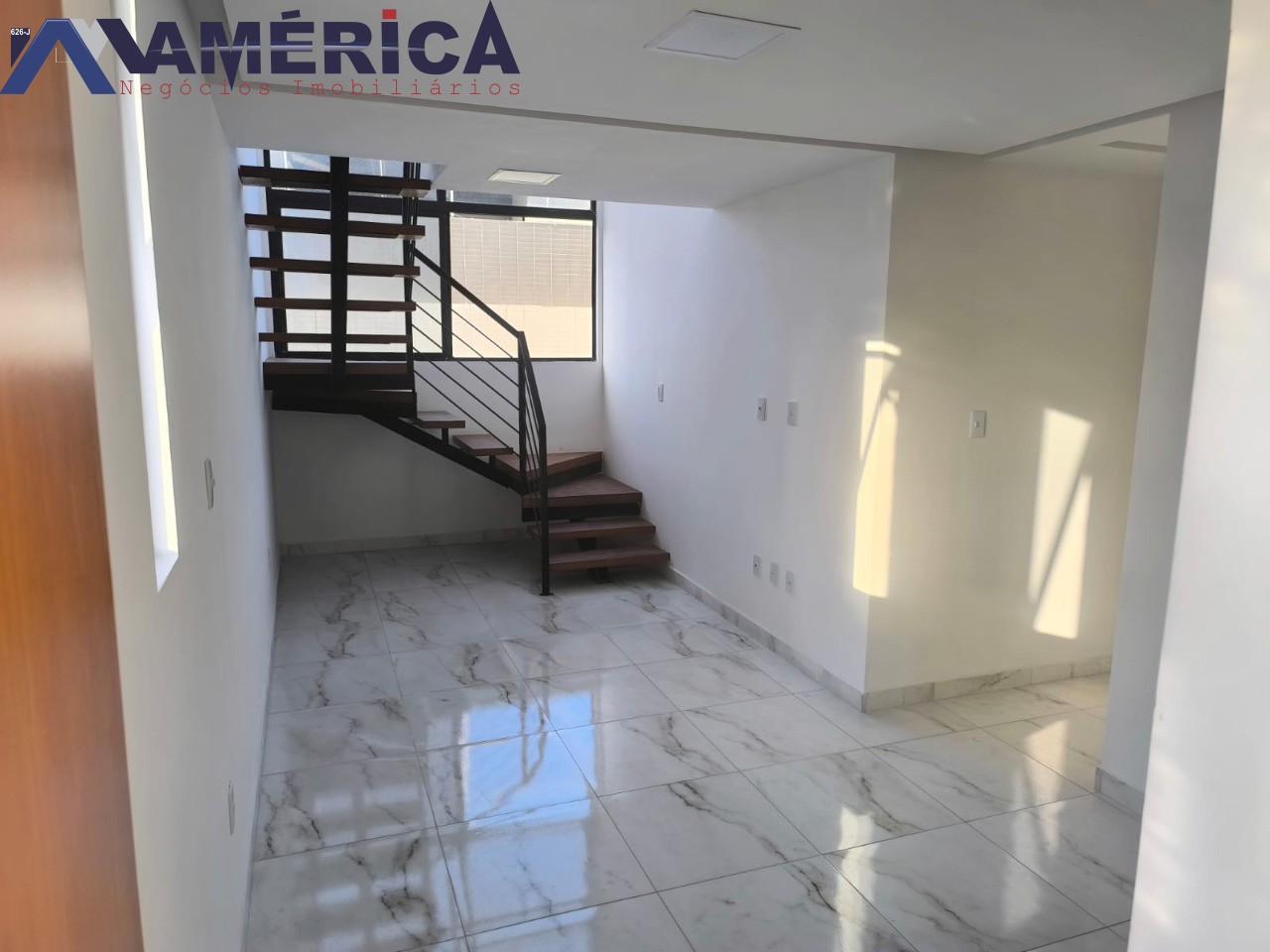 Cobertura à venda com 3 quartos, 45m² - Foto 3