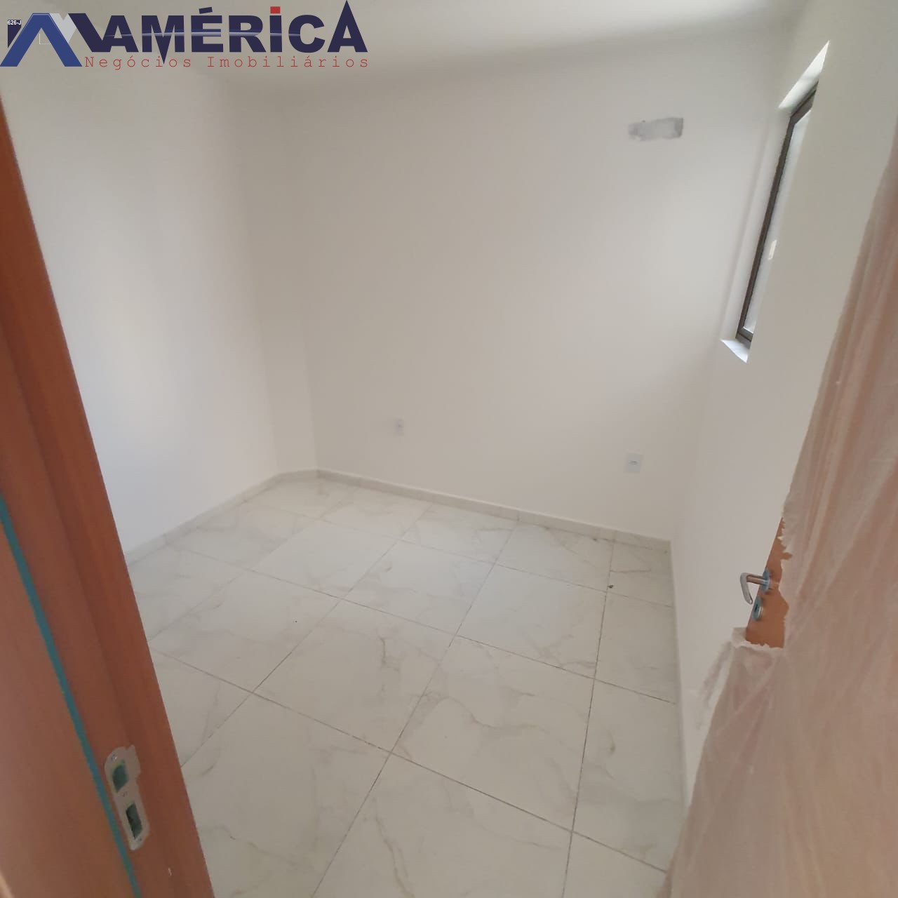 Casa à venda com 2 quartos, 54m² - Foto 15