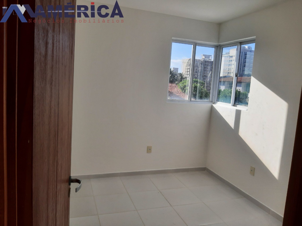 Apartamento à venda com 2 quartos, 72m² - Foto 8