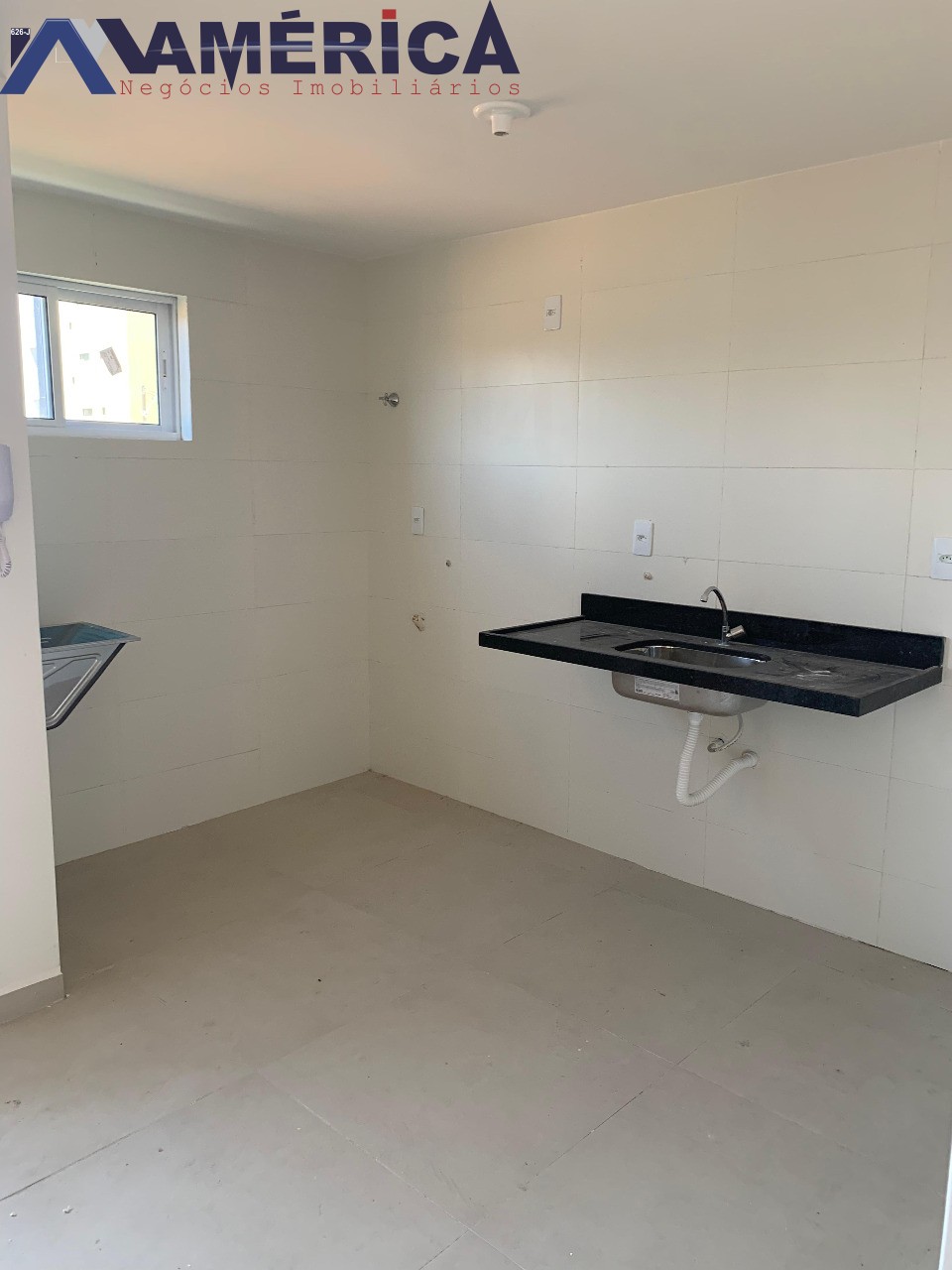 Apartamento à venda com 2 quartos, 50m² - Foto 2