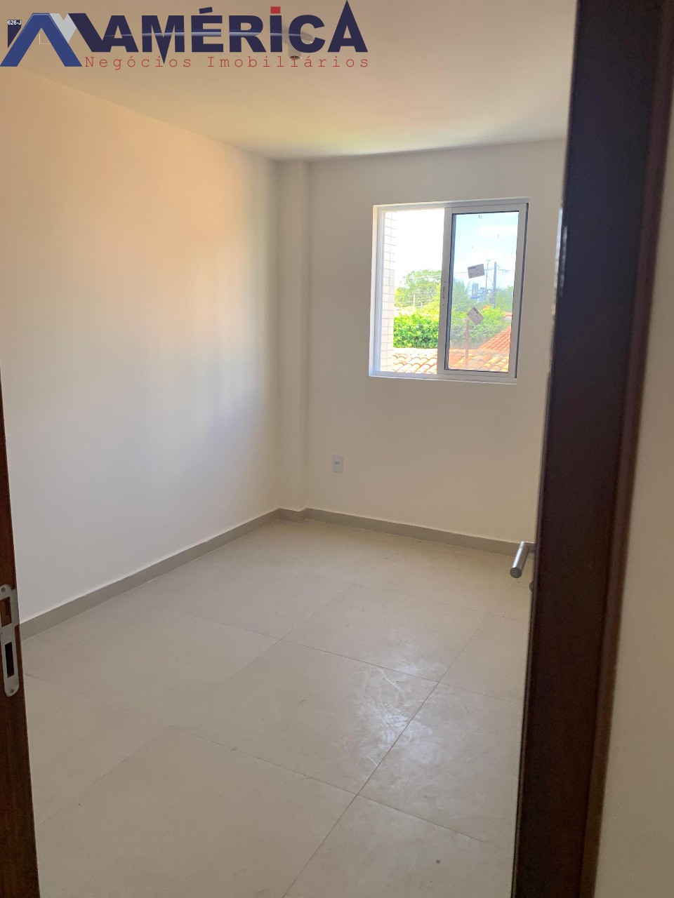 Apartamento à venda com 2 quartos, 50m² - Foto 3