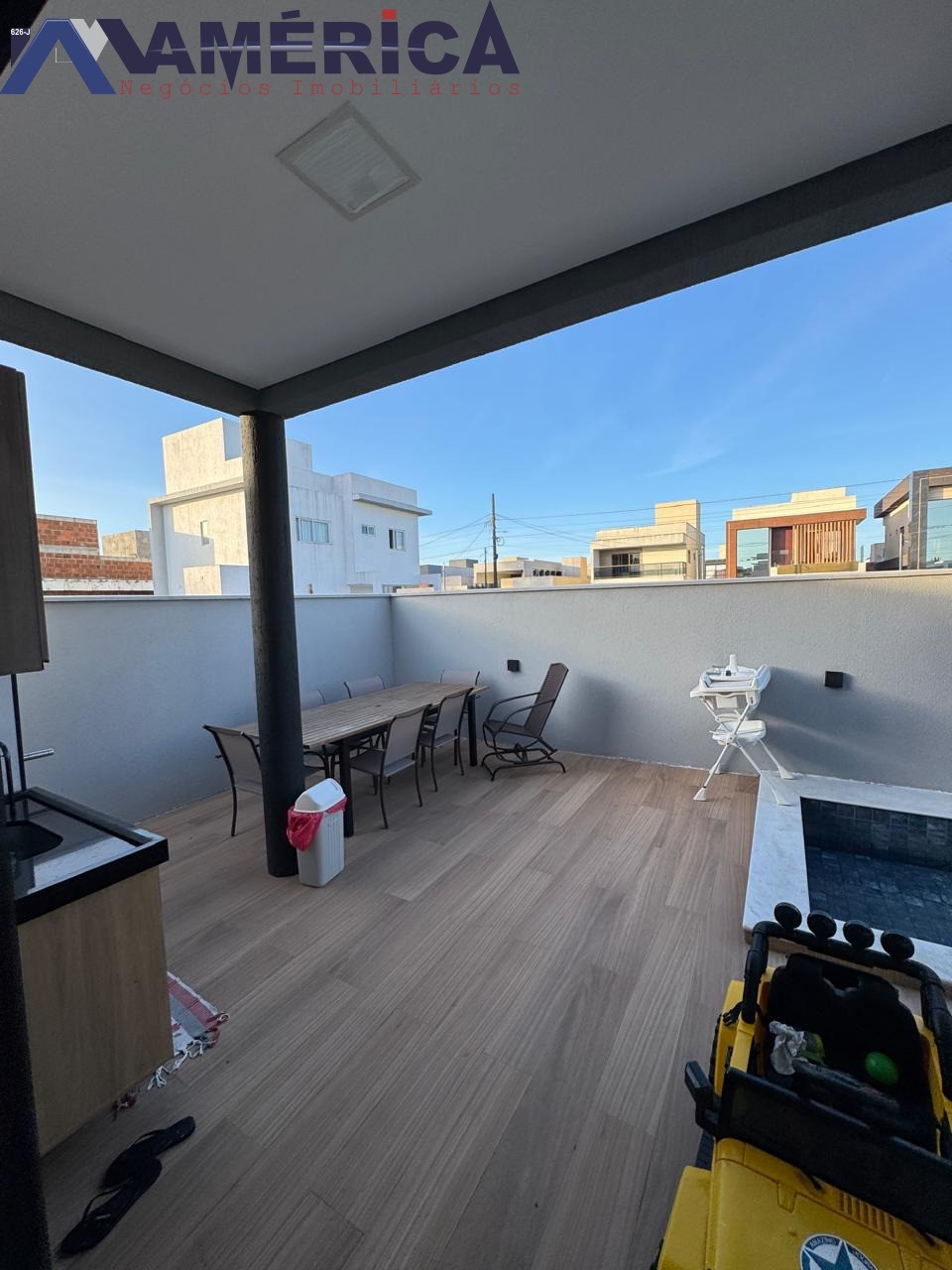 Casa à venda com 3 quartos, 98m² - Foto 5