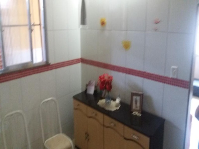 Casa à venda com 3 quartos, 100m² - Foto 9