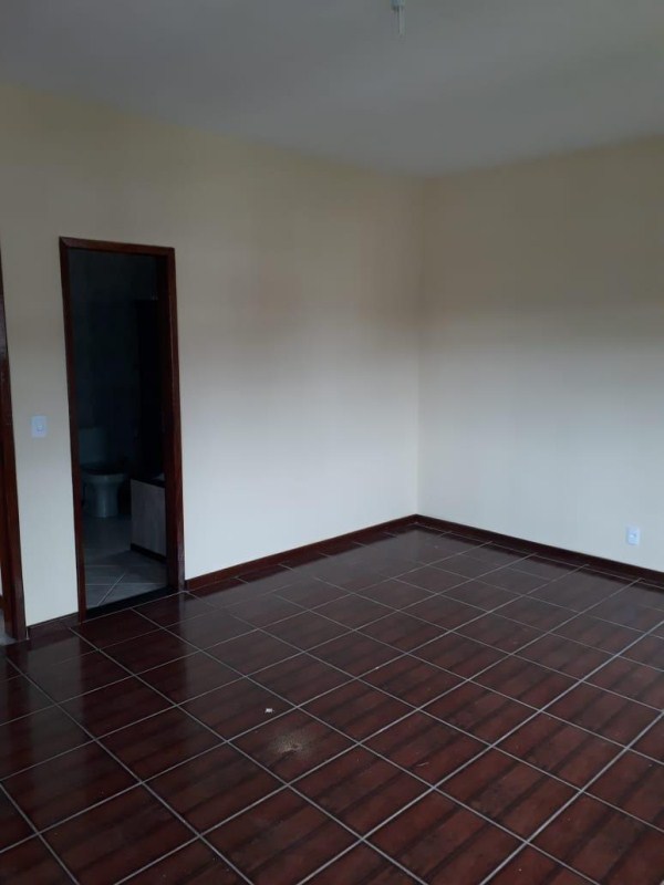 Casa à venda com 4 quartos, 200m² - Foto 9