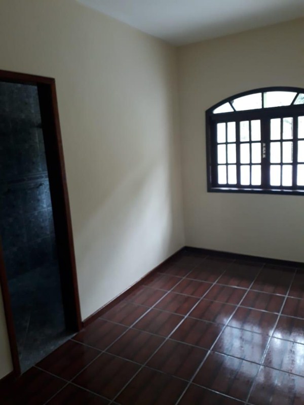 Casa à venda com 4 quartos, 200m² - Foto 12