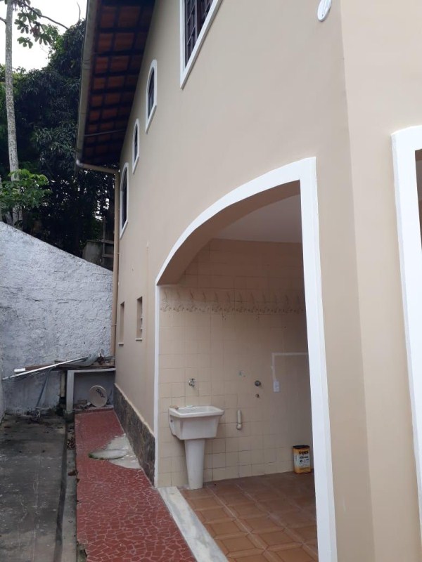 Casa à venda com 4 quartos, 200m² - Foto 26