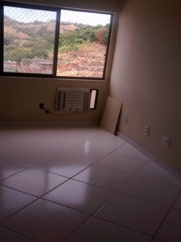 Apartamento à venda com 2 quartos, 60m² - Foto 4