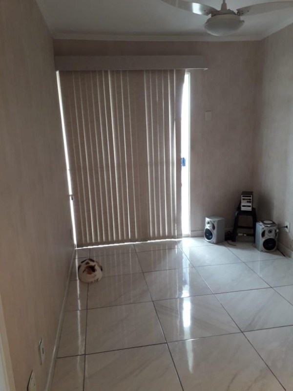 Apartamento à venda com 3 quartos, 70m² - Foto 2