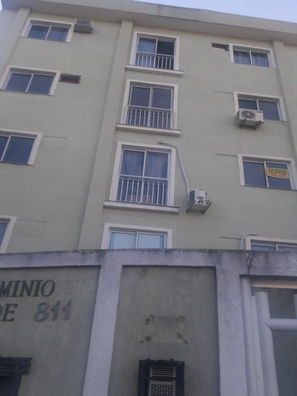 Apartamento à venda com 2 quartos, 60m² - Foto 2