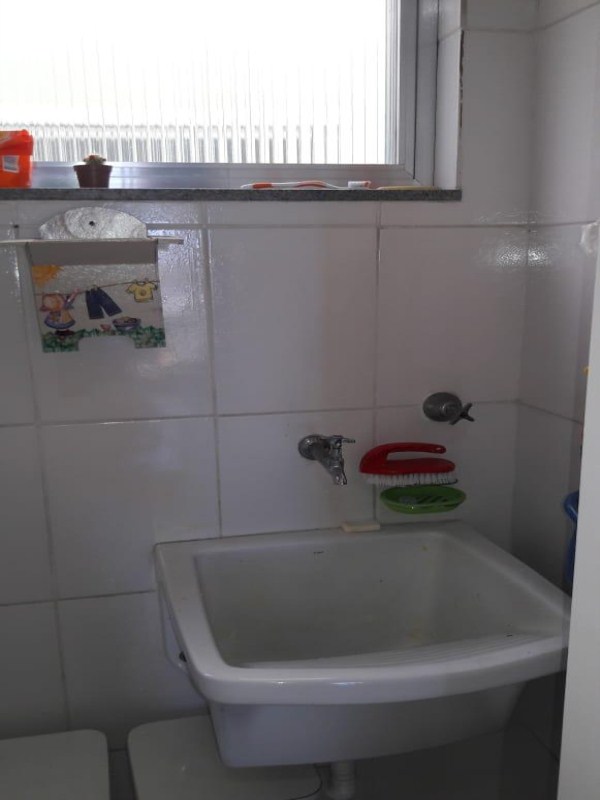 Apartamento à venda com 2 quartos, 60m² - Foto 11