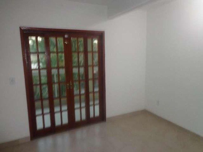 Casa à venda com 3 quartos, 360m² - Foto 10