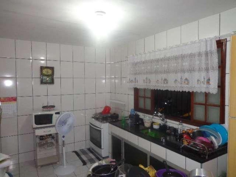 Casa à venda com 3 quartos, 360m² - Foto 14