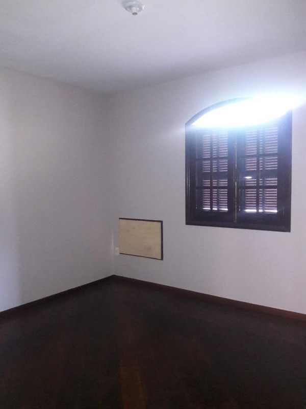 Casa à venda com 6 quartos, 123m² - Foto 56