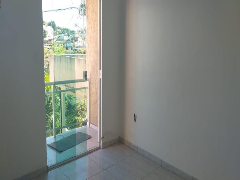 Casa à venda com 2 quartos, 360m² - Foto 11