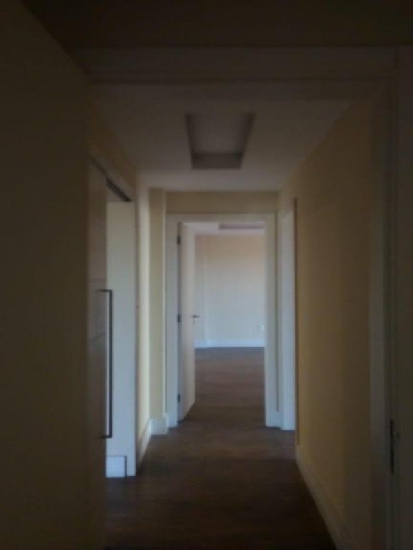 Apartamento à venda com 3 quartos, 130m² - Foto 1