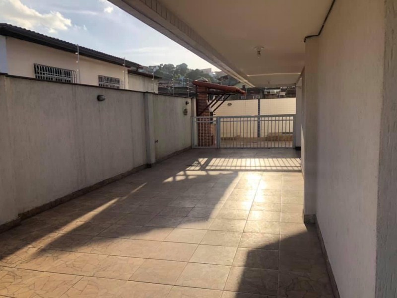 Apartamento à venda com 3 quartos, 130m² - Foto 17