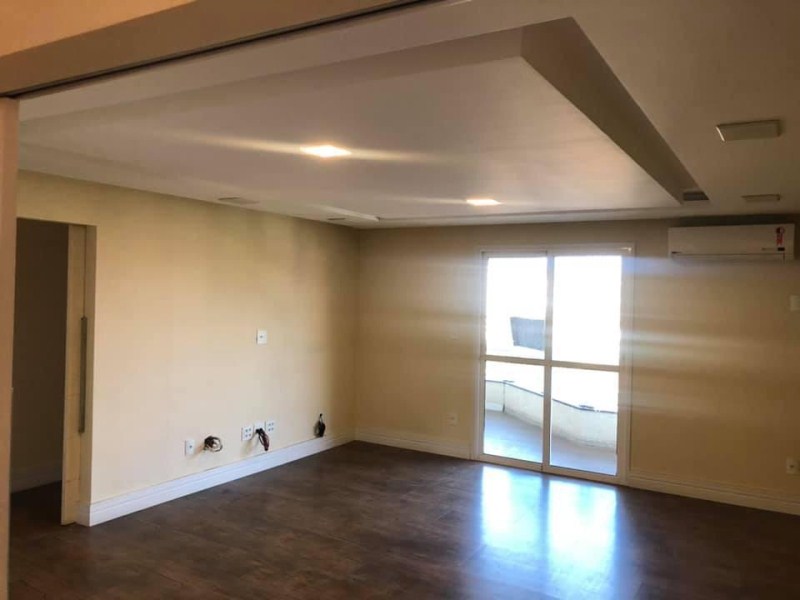 Apartamento à venda com 3 quartos, 130m² - Foto 18