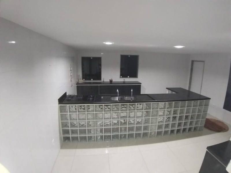 Casa à venda com 3 quartos, 298m² - Foto 9