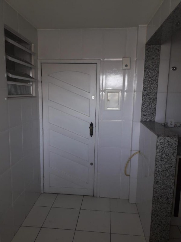 Apartamento à venda com 3 quartos, 75m² - Foto 14