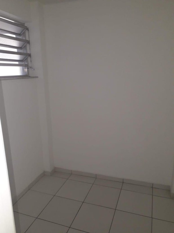 Apartamento à venda com 3 quartos, 75m² - Foto 17