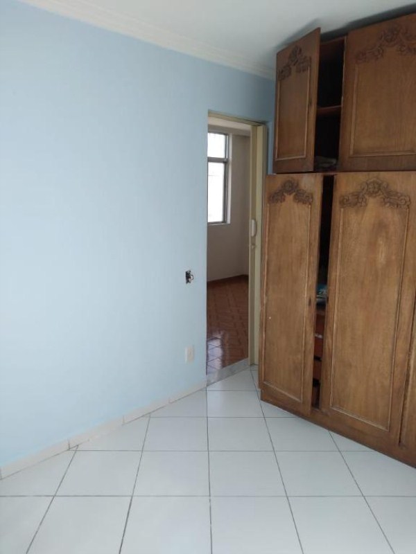 Apartamento à venda com 2 quartos, 60m² - Foto 5