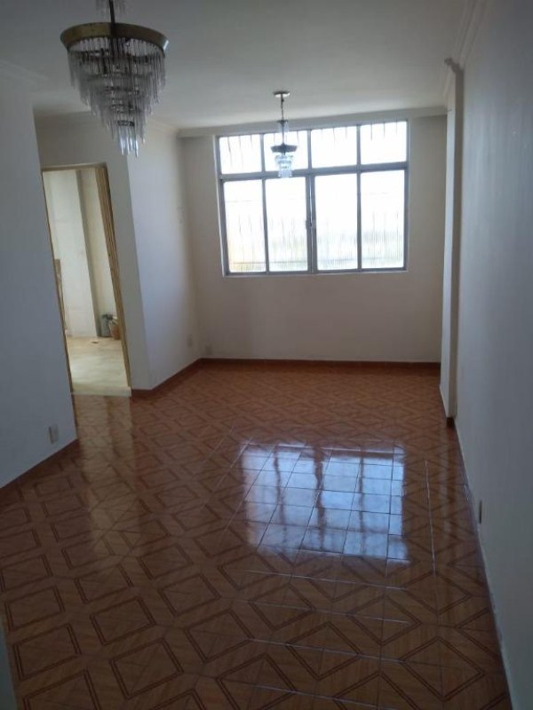 Apartamento à venda com 2 quartos, 60m² - Foto 7