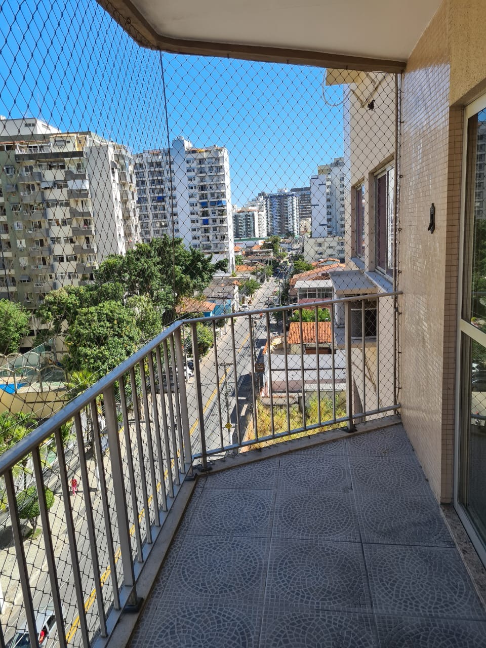 Apartamento à venda com 2 quartos, 85m² - Foto 2