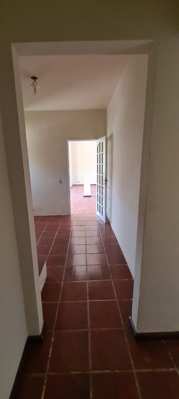 Casa à venda com 4 quartos, 210m² - Foto 5