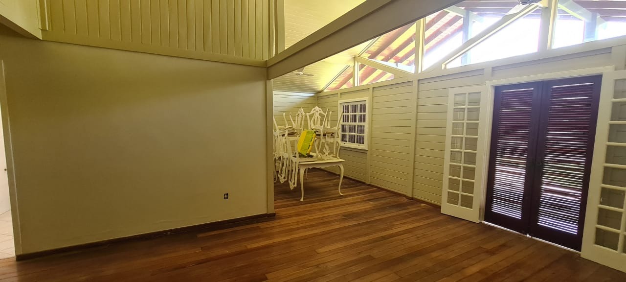 Casa à venda com 4 quartos, 210m² - Foto 18