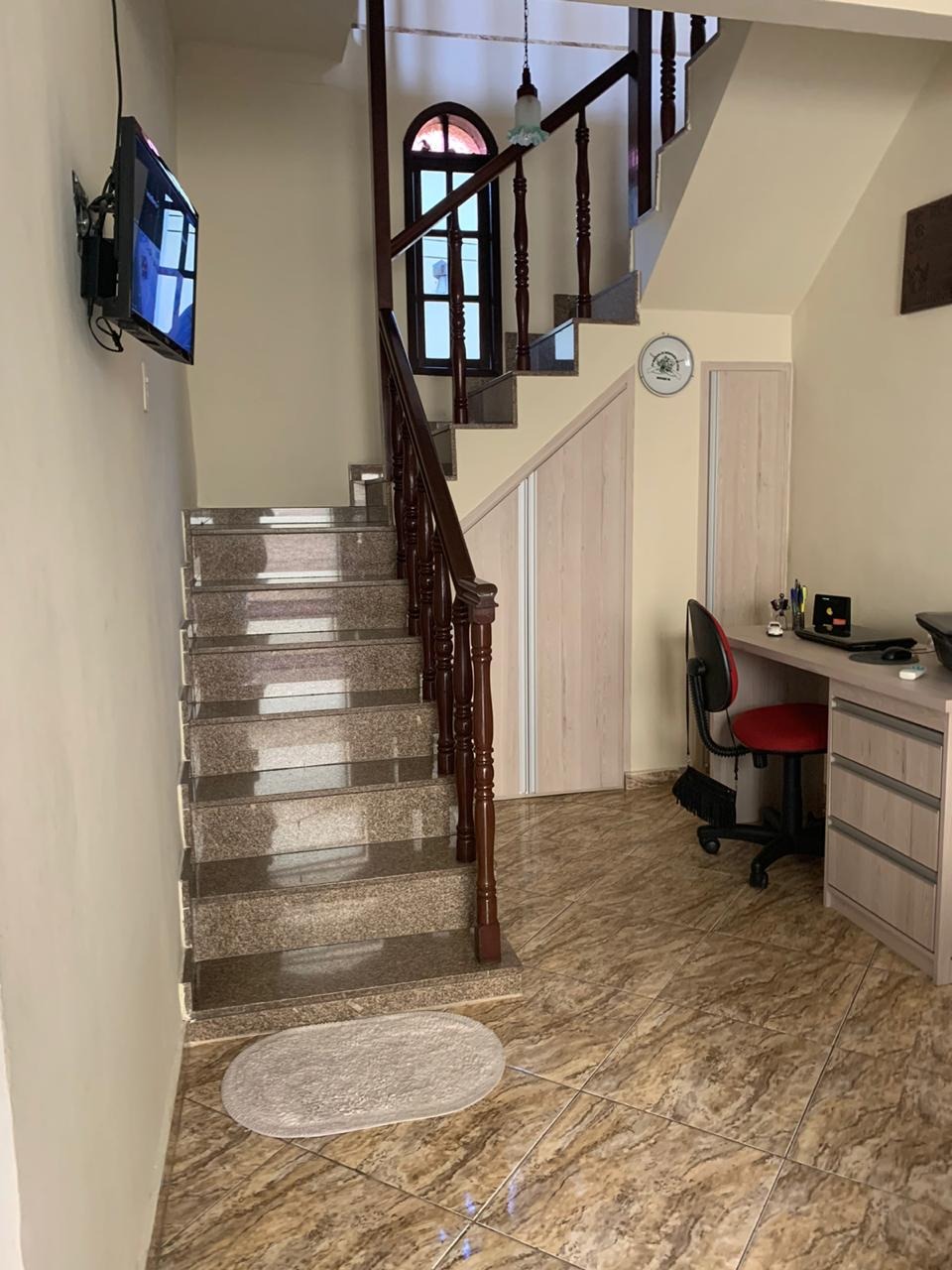 Casa à venda com 3 quartos, 85m² - Foto 1