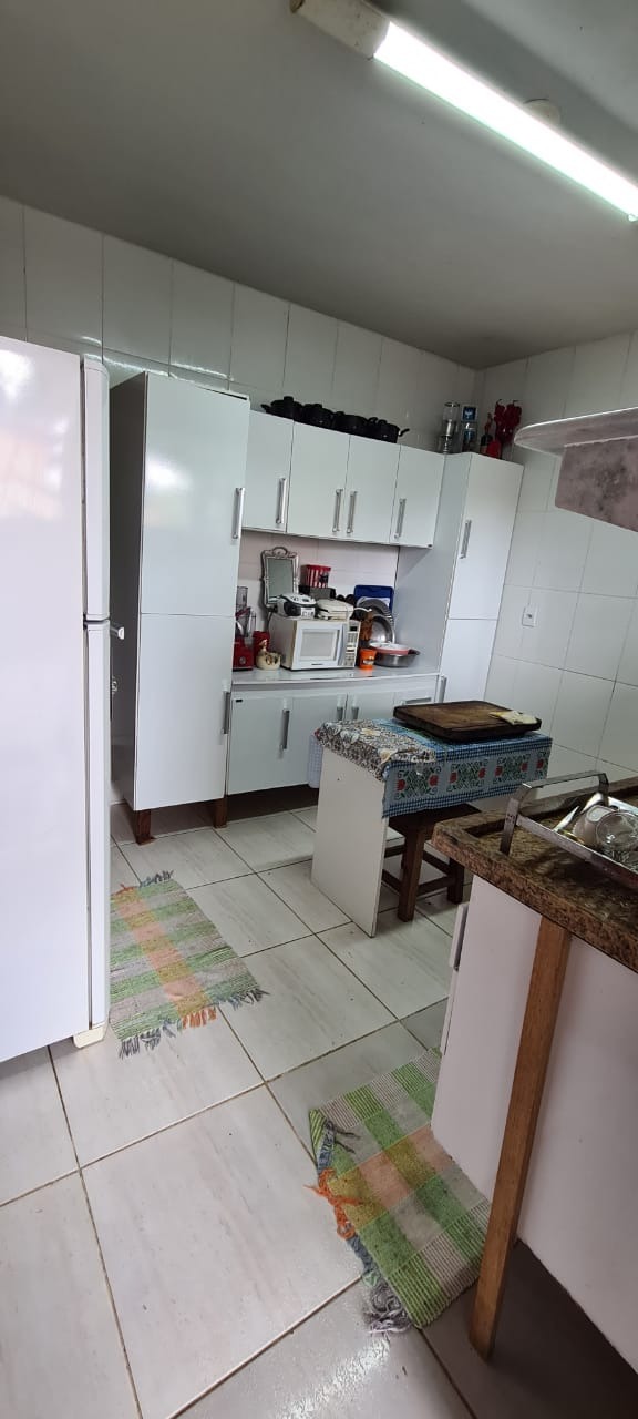 Casa à venda com 2 quartos, 90m² - Foto 11