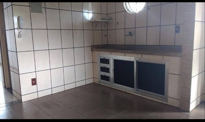 Casa à venda com 2 quartos, 80m² - Foto 6