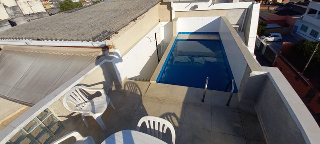 Casa à venda com 5 quartos, 245m² - Foto 1