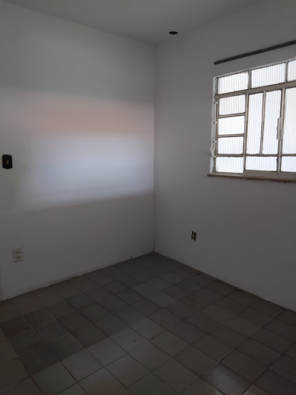 Casa à venda com 2 quartos, 40m² - Foto 12