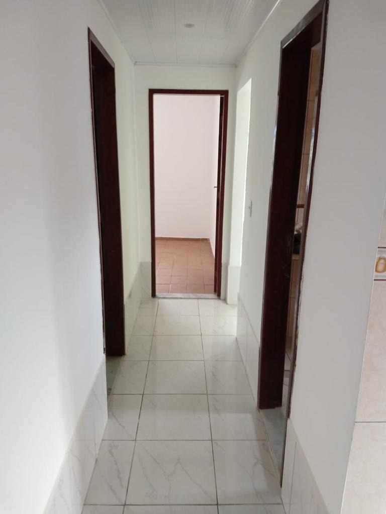 Casa à venda com 3 quartos, 200m² - Foto 7