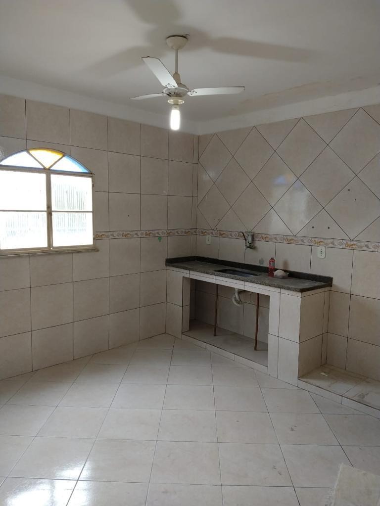 Casa à venda com 3 quartos, 200m² - Foto 14