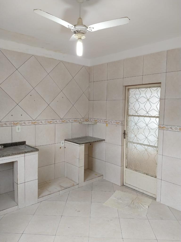 Casa à venda com 3 quartos, 200m² - Foto 15