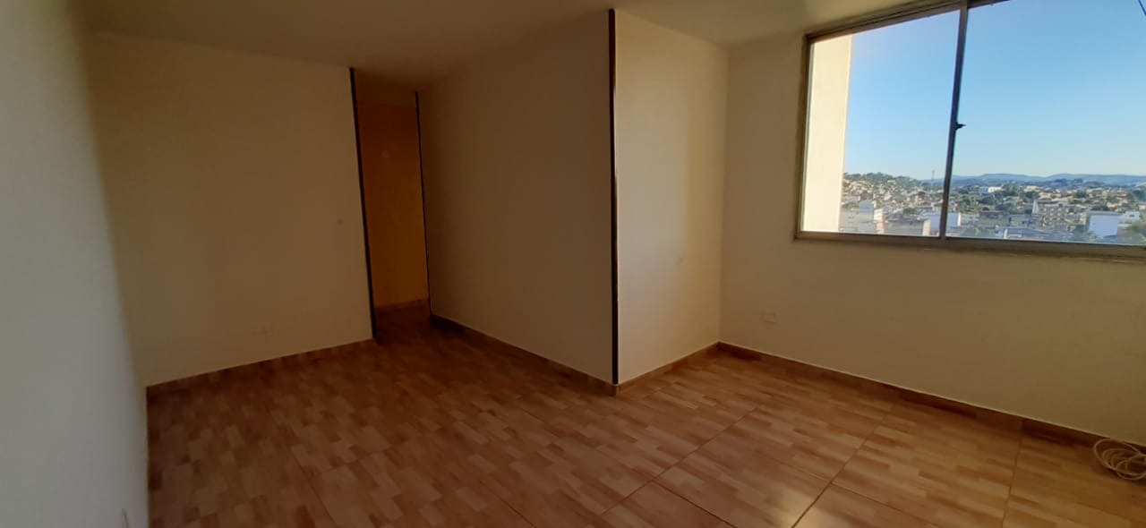 Apartamento à venda com 2 quartos, 60m² - Foto 1