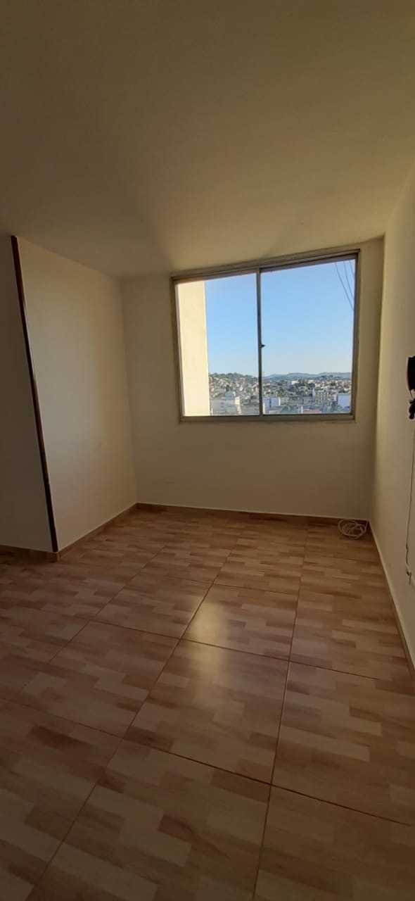 Apartamento à venda com 2 quartos, 60m² - Foto 3