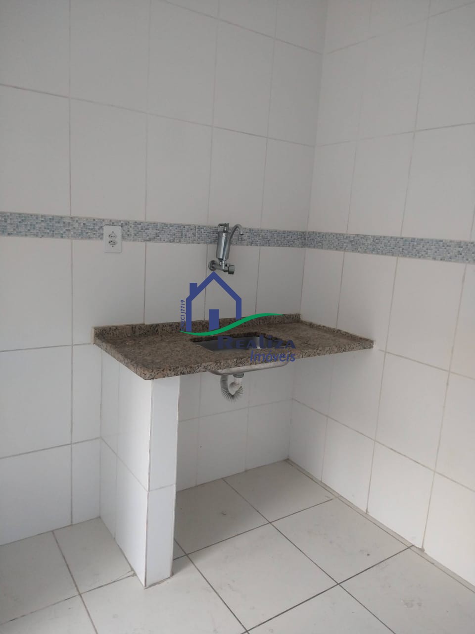 Apartamento à venda com 2 quartos, 80m² - Foto 2