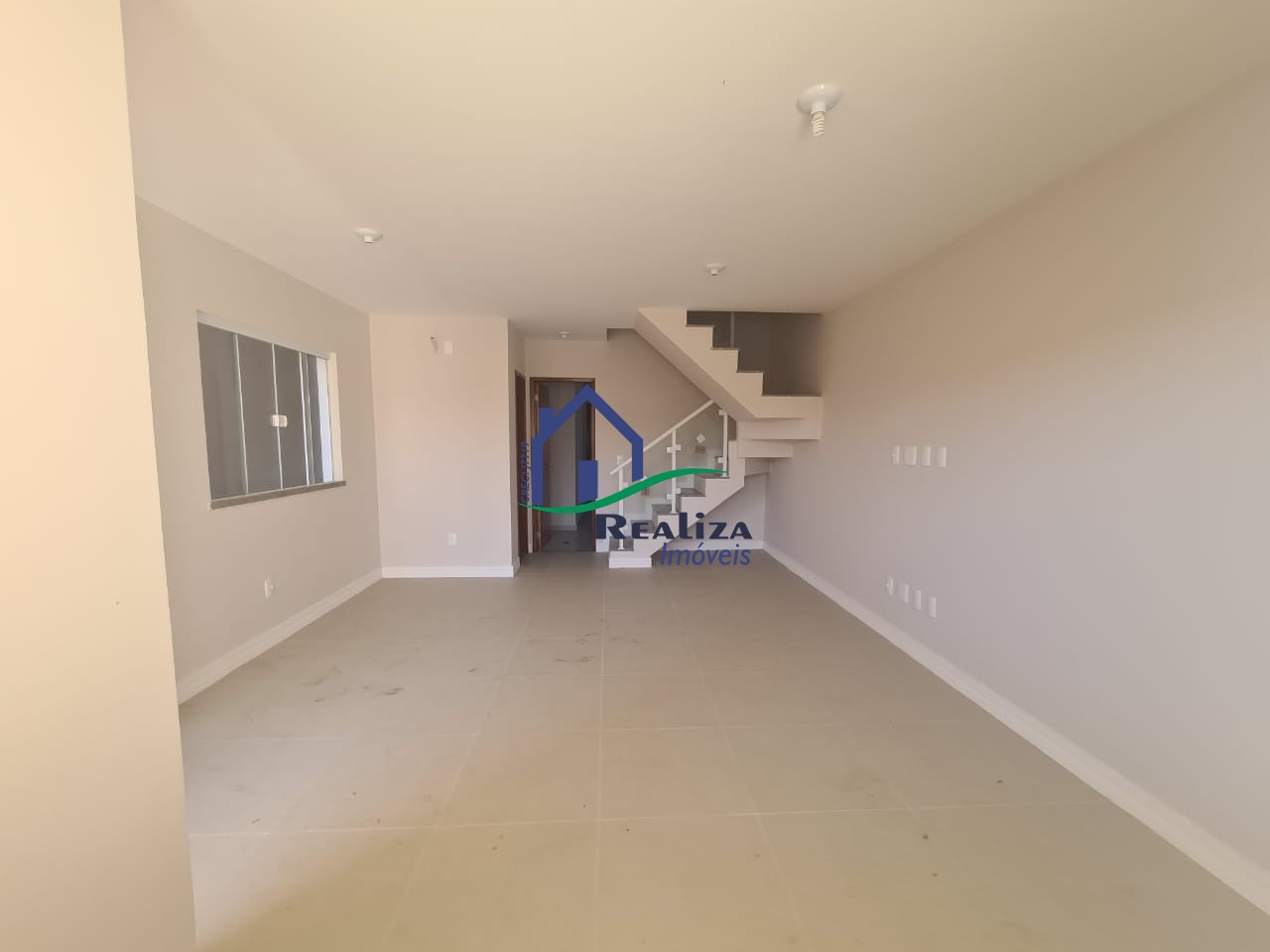 Casa à venda com 5 quartos, 110m² - Foto 5